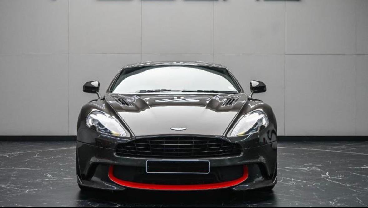 Aston Martin Vanquish
